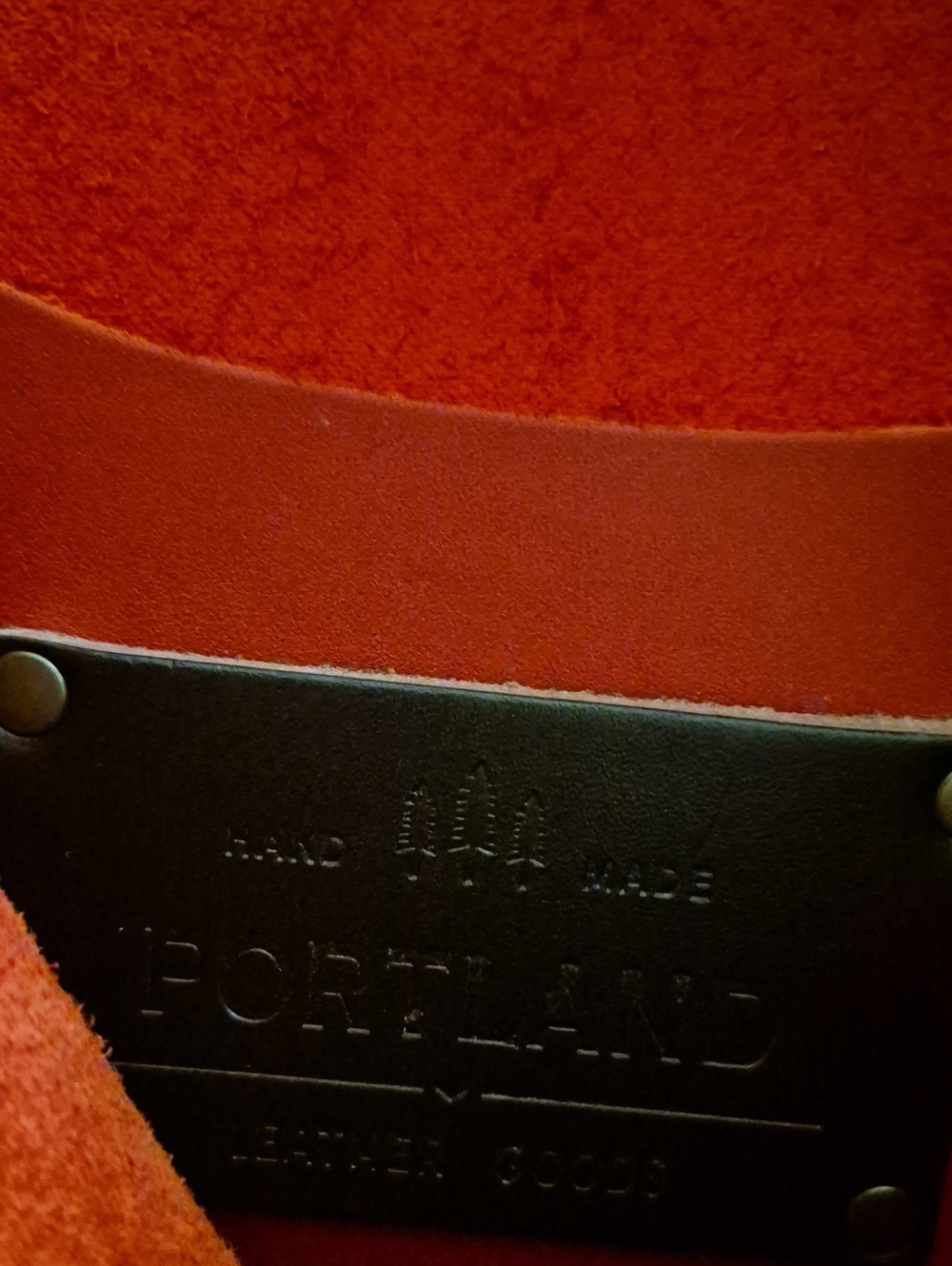 Portland All leather Stylish Red Tote Bag with Front Pocket 12 by 12 NWOT - Picture 2 of 3
